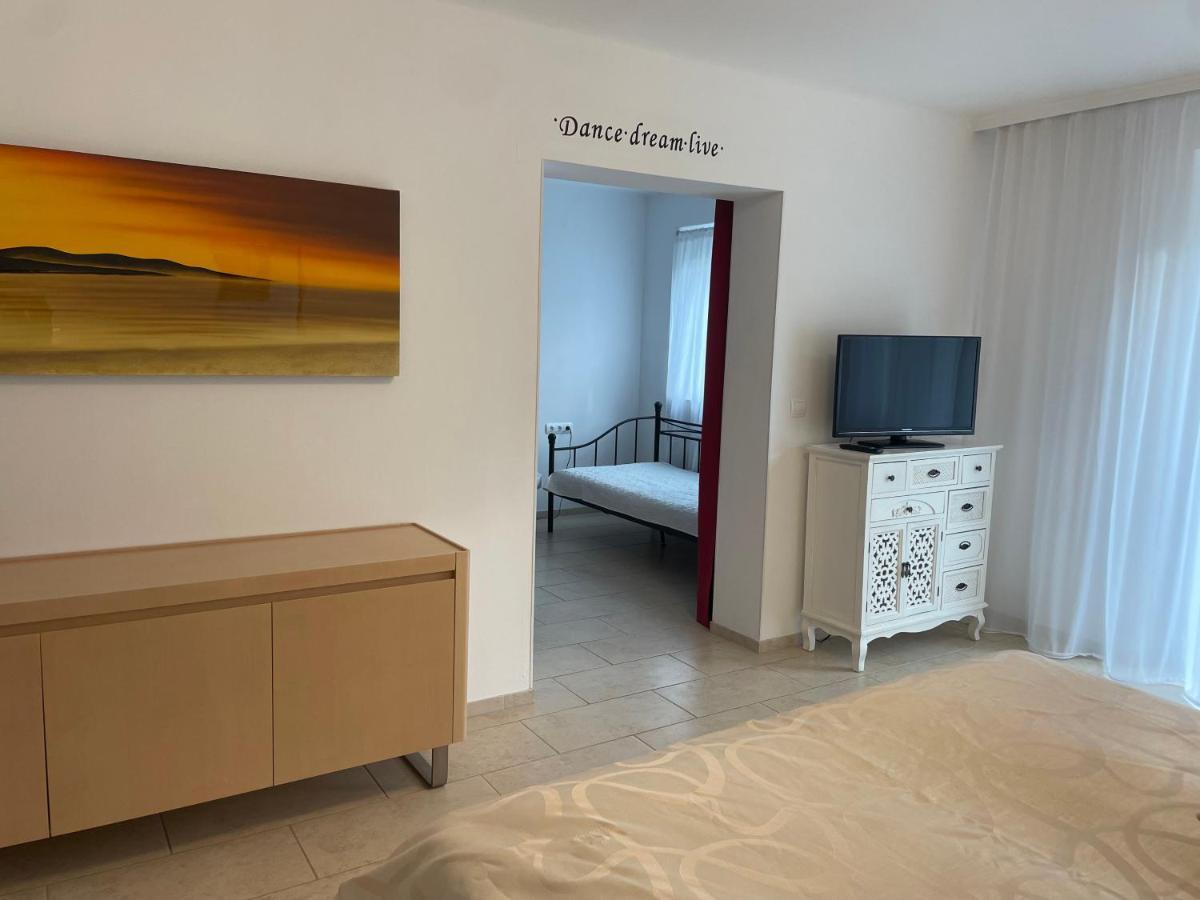 Seehaus "Kaernten Inn" Mit Direktem Seezugang Und E-Ladestation Bodensdorf Esterno foto